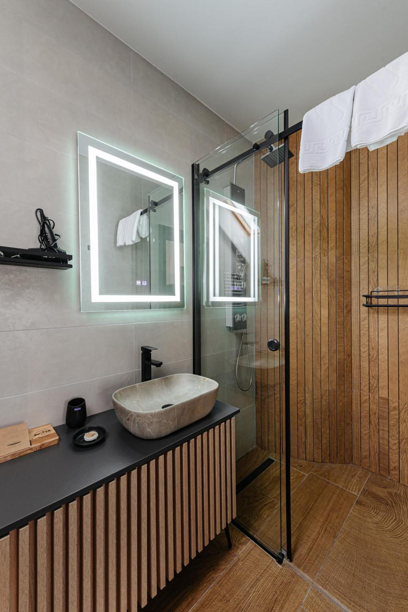 Elviu Guesthouse Lacu Rosu Εξωτερικό φωτογραφία